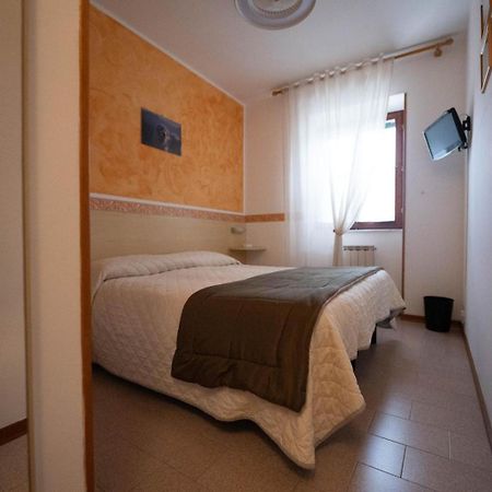 Due Torri Hotel San Severino Marche Exterior photo